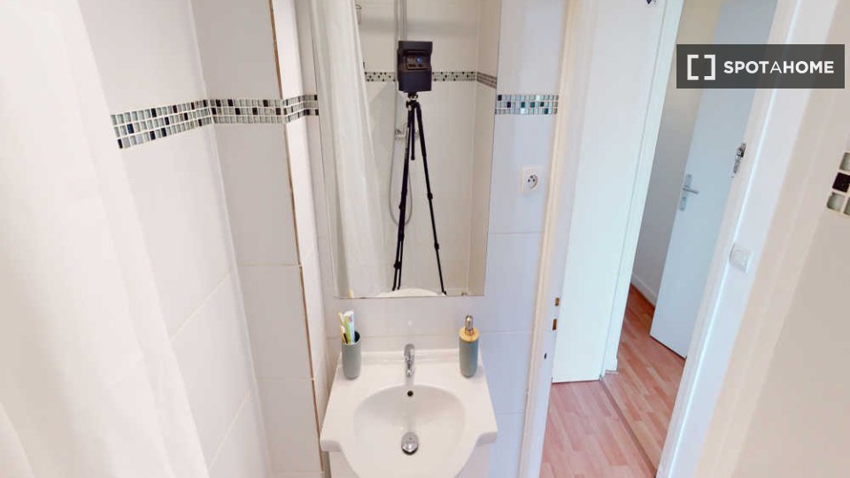 Double room Paris, 4 beds, 80m² — photo 6