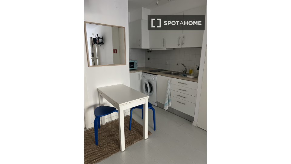 Apartment mono Lisbon, 55m² — photo 4