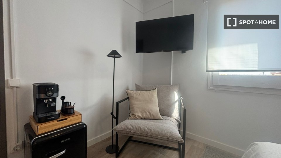 Double room Barcelona, 8 beds, 220m² — photo 18