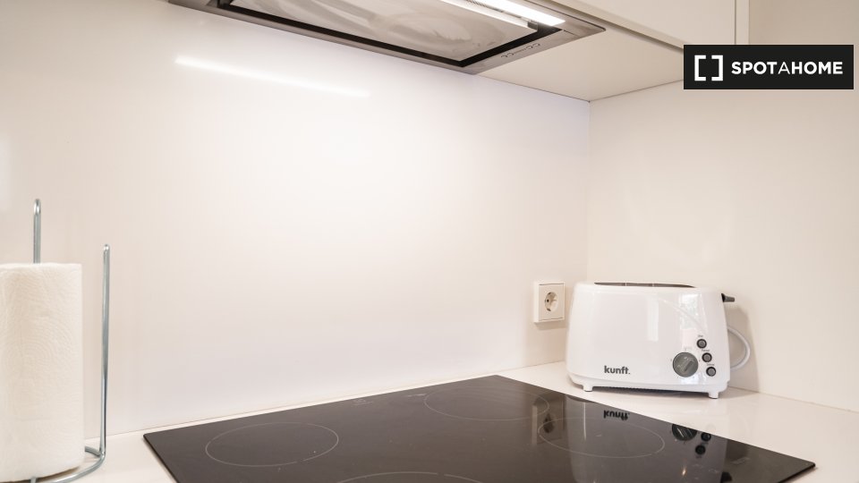 Apartment Lisbon, 1 bed — photo 7