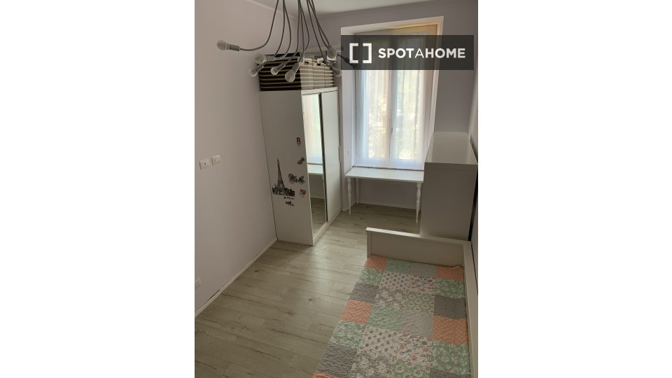 Double room Milan, 3 beds, 100m² — photo 4