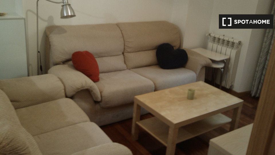 Apartment Madrid, 1 bed, 58m² — photo 2