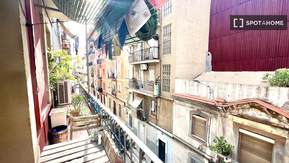 Apartment mono Barcelona, 45m² — photo 3