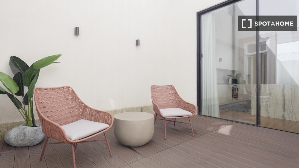 Apartment Porto, 2 beds, 170m² — photo 18