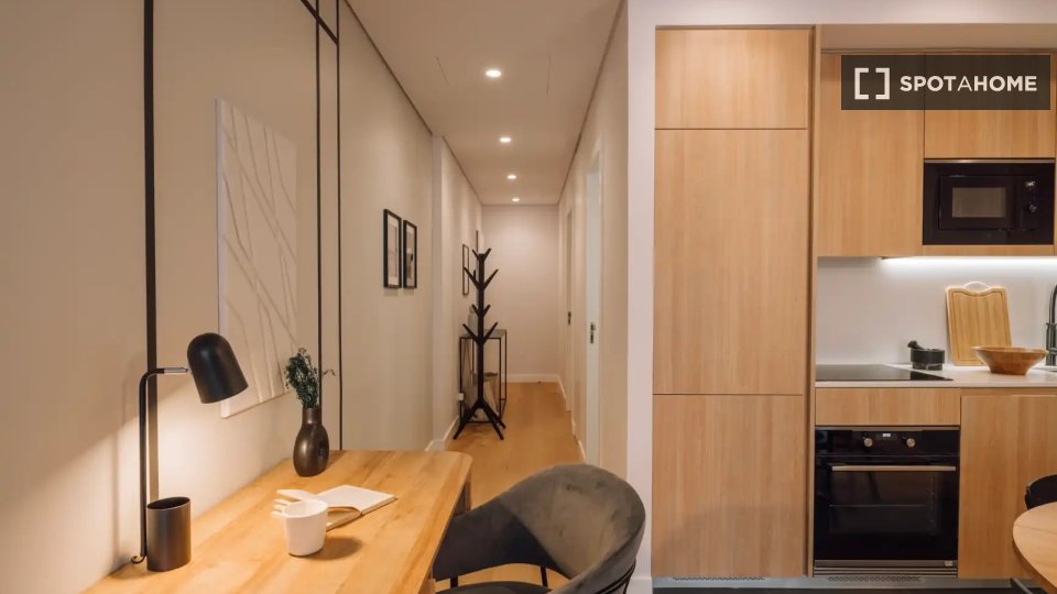 Apartment Lisbon, 2 beds — photo 8