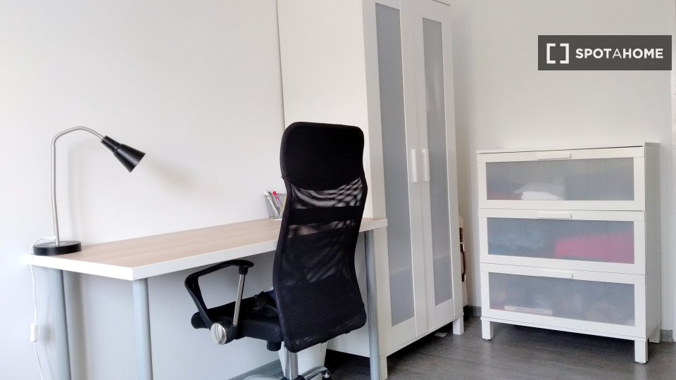 Double room Poznan, 2 beds — photo 2