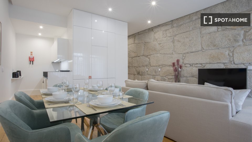 Apartment Porto, 2 beds, 110m² — photo 18