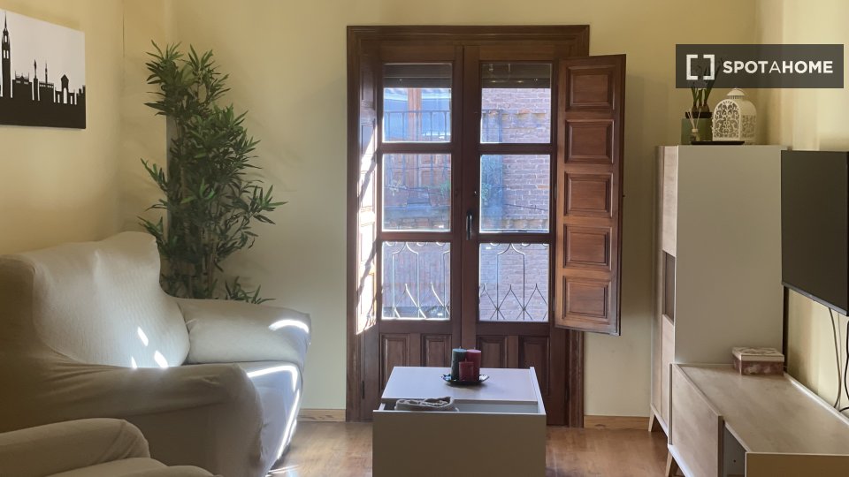 Apartment Alcala_De_Henares, 3 beds, 130m² — photo 5
