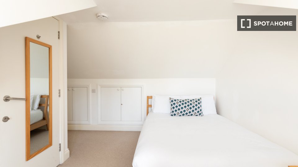 Apartment London, 2 beds — photo 17