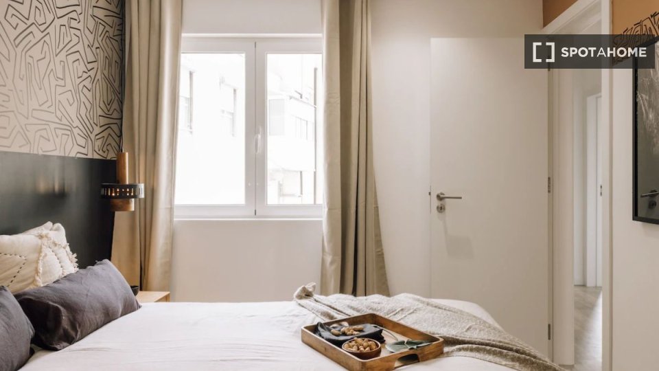 Apartment Lisbon, 2 beds — photo 14