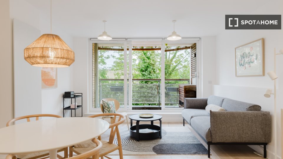 Apartment London, 2 beds — photo 9