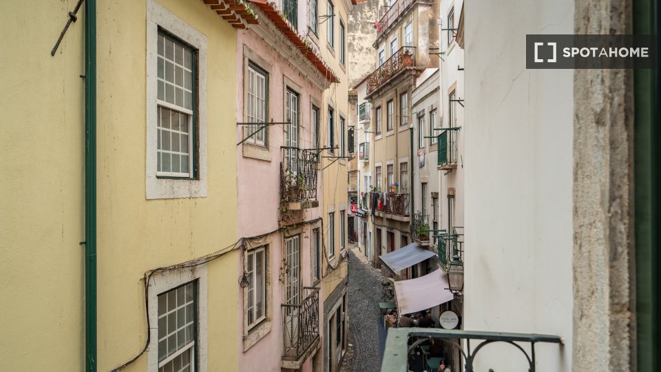 Apartment mono Lisbon, 52m² — photo 13