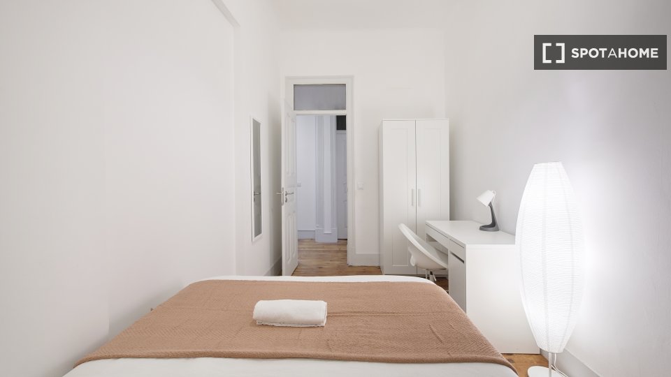 Double room Lisbon, 8 beds — photo 2