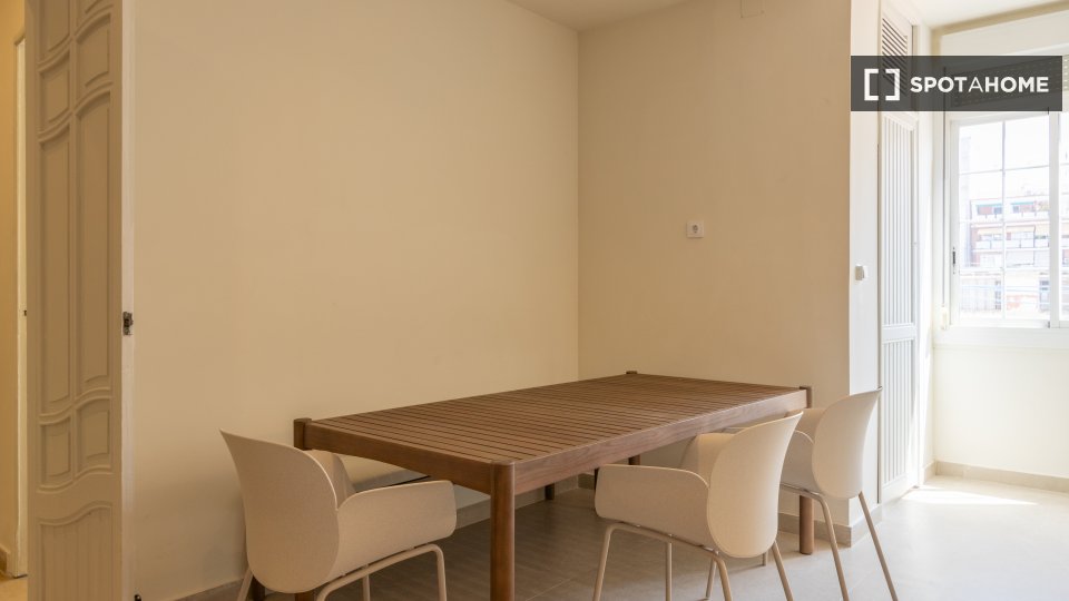 Chambre double Valence, 6 chambres, 100m² — photo 6