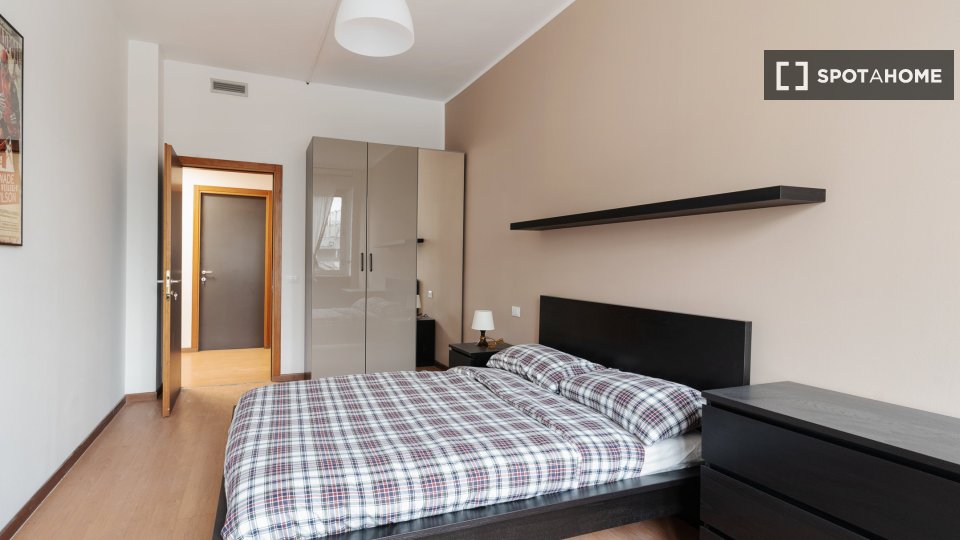 Double room Milan, 12 beds, 320m² — photo 1
