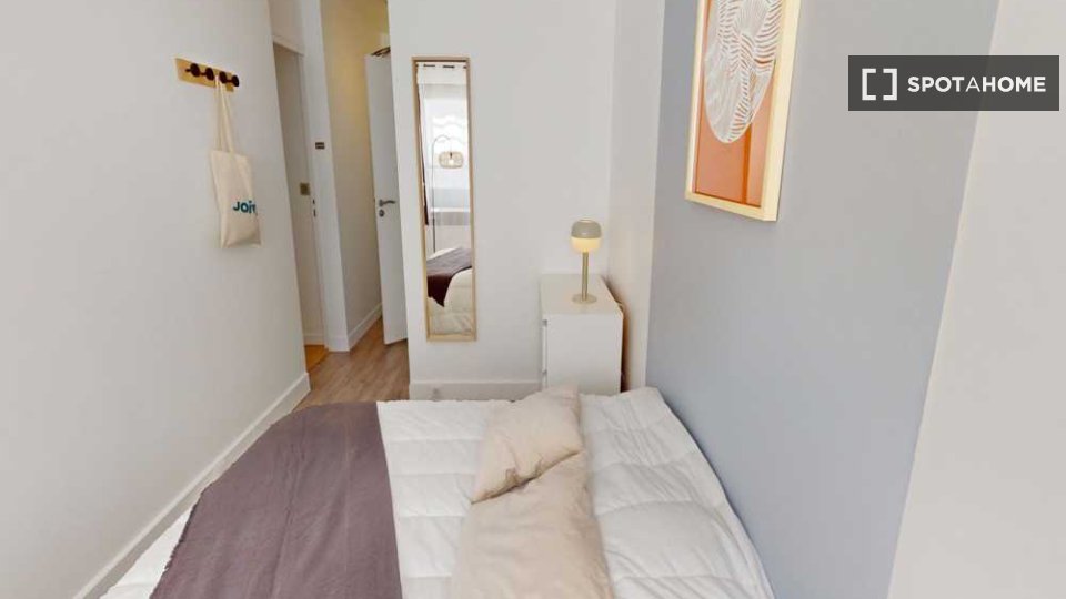 Double room Paris, 5 beds, 90m² — photo 16