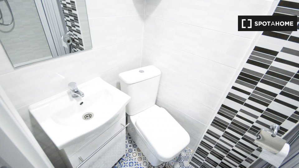 Double room Valencia, 4 beds, 100m² — photo 16