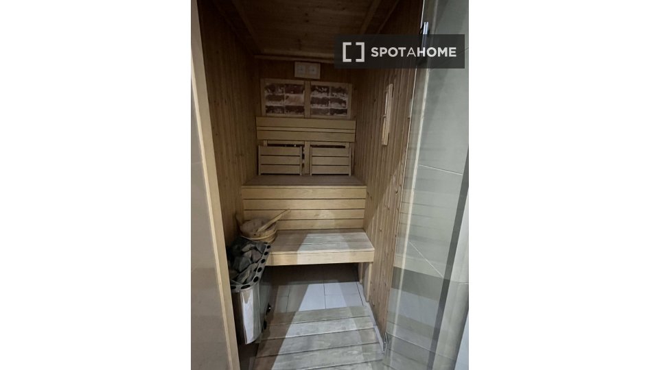 Apartment Budapest, 2 beds, 70m² — photo 3