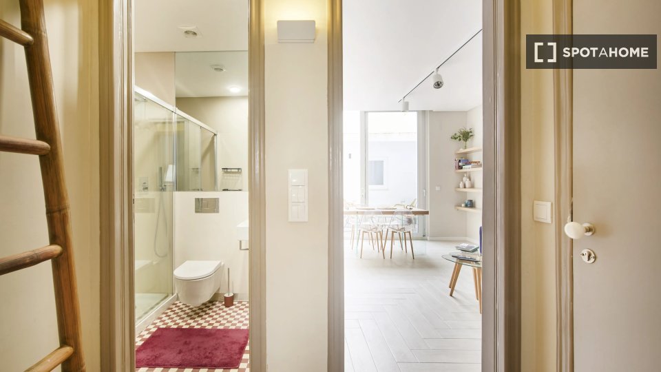 Apartment Lisbon, 1 bed — photo 4