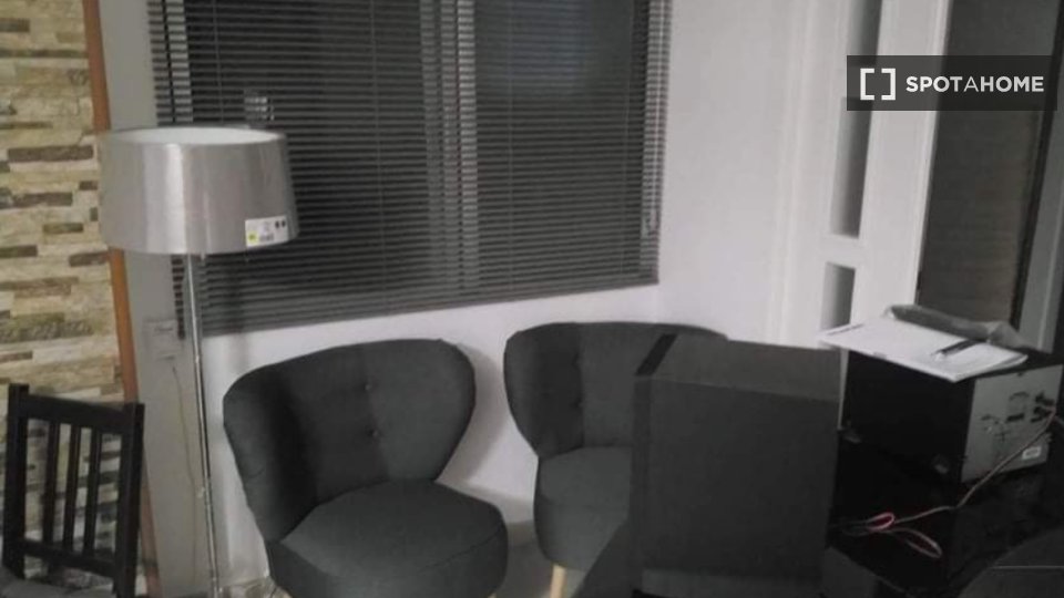 Double room Alicante, 4 beds, 89m² — photo 8