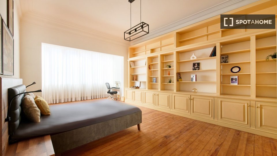 Double room Lisbon, 9 beds — photo 54
