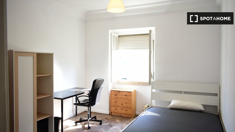 Double room Lisbon, 7 beds — photo 2