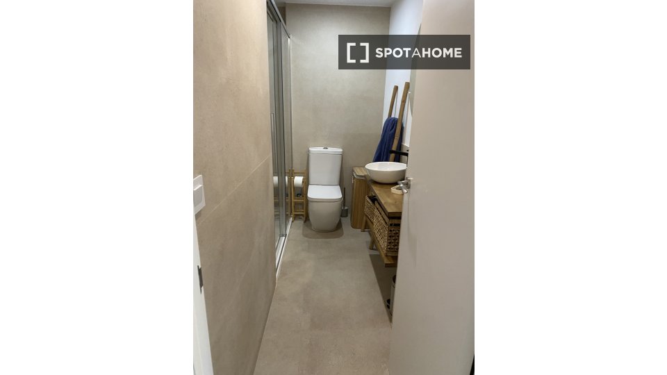 Apartment Valencia, 4 beds, 110m² — photo 4