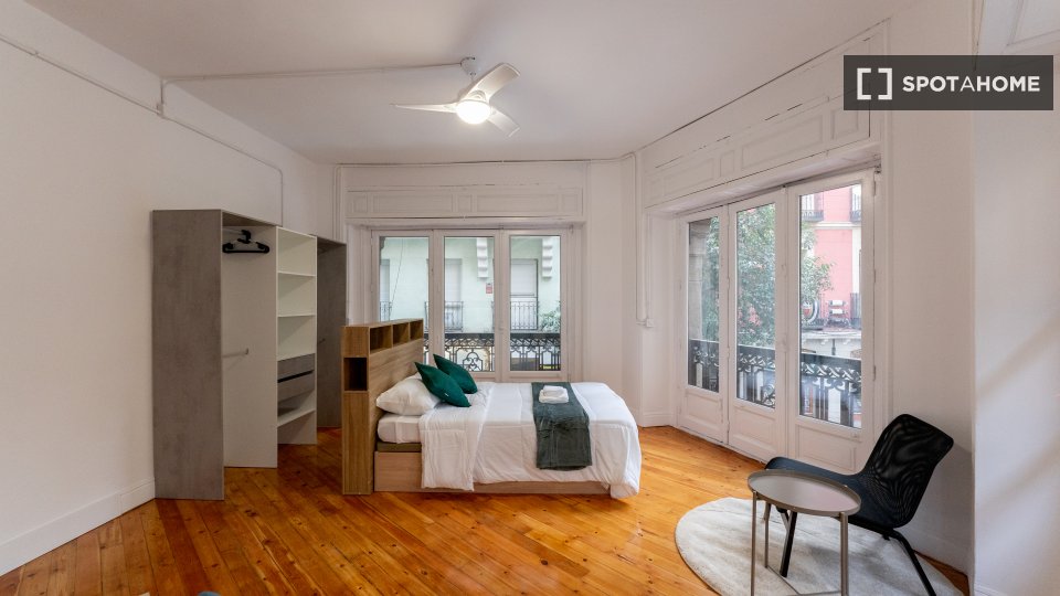 Camera doppia Madrid, 8 camere — foto 12