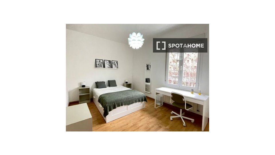 Double room Madrid, 4 beds — photo 50