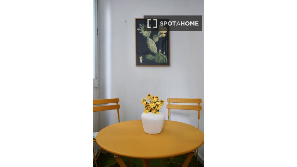 Double room Madrid, 6 beds — photo 68
