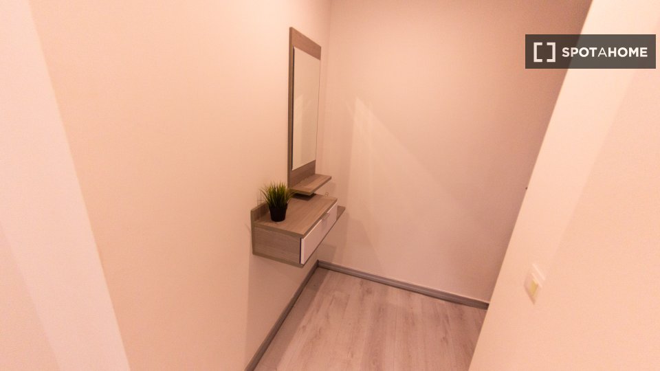 Double room Milan, 3 beds, 75m² — photo 15