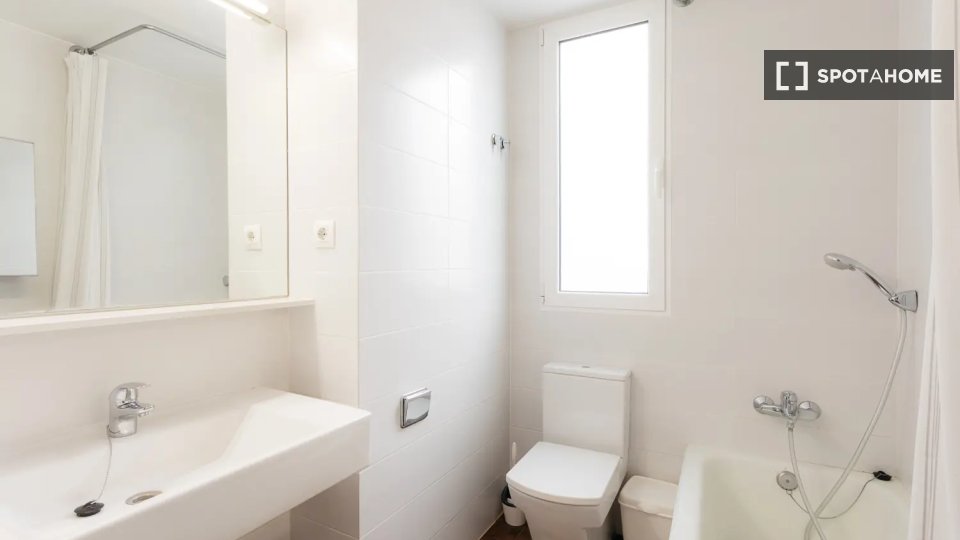 Double room Valencia, 8 beds — photo 13