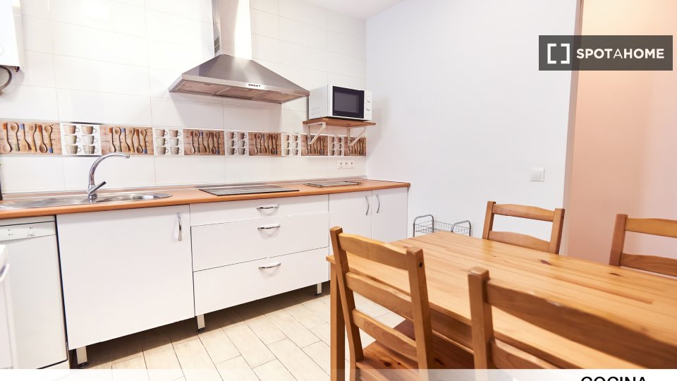 Double room Seville, 5 beds — photo 46
