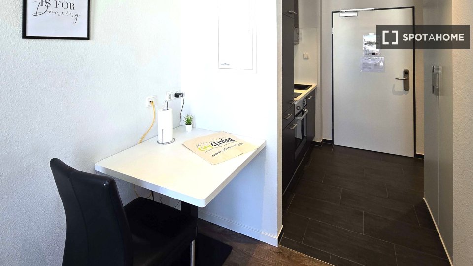 Apartment Frankfurt, 1 bed, 24m² — photo 7