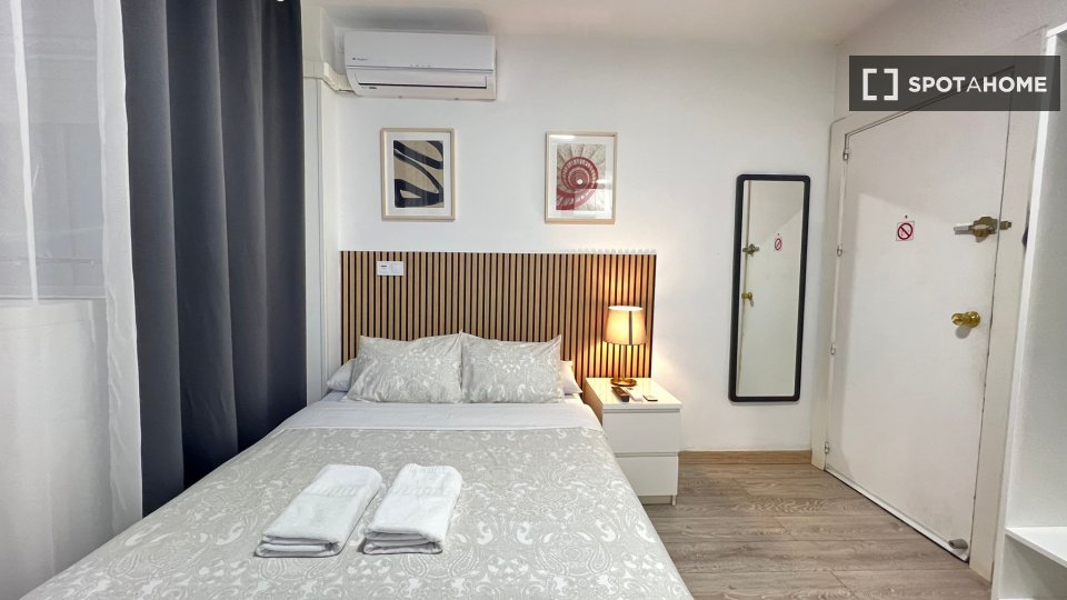 Apartment mono Madrid, 25m² — photo 1