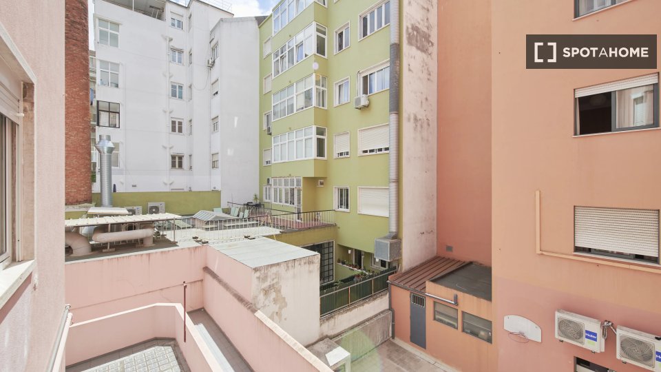 Double room Lisbon, 7 beds — photo 5
