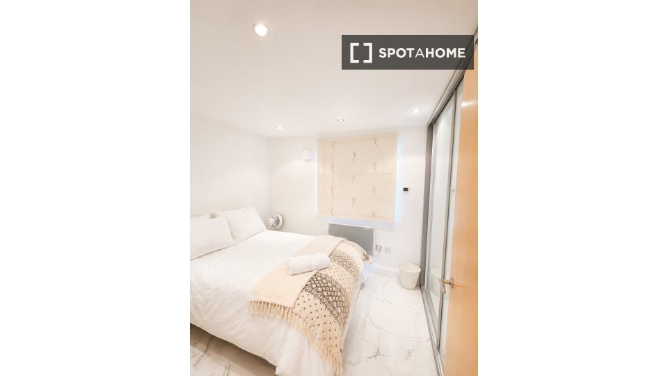 Apartment London, 2 beds, 90m² — photo 3