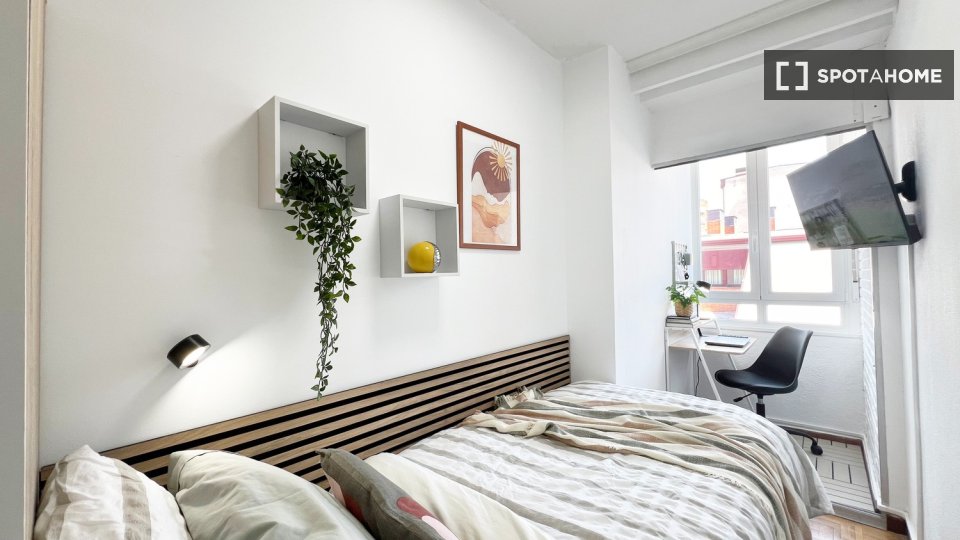 Double room Madrid, 6 beds — photo 17