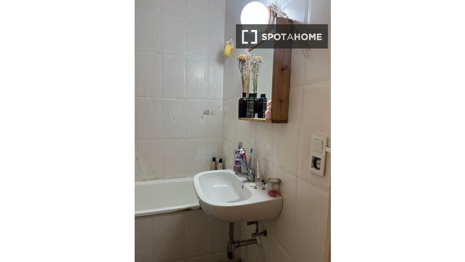 Double room Barcelona, 3 beds, 150m² — photo 38