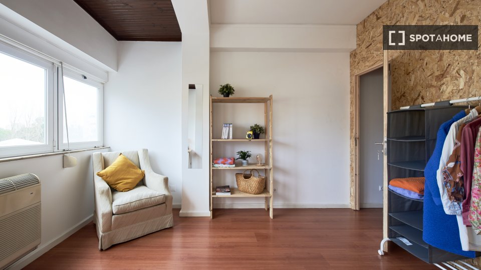 Double room Lisbon, 6 beds — photo 7