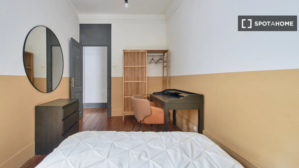 Double room Lisbon, 6 beds — photo 14