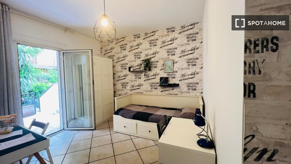 Double room Rome, 5 beds, 100m² — photo 21