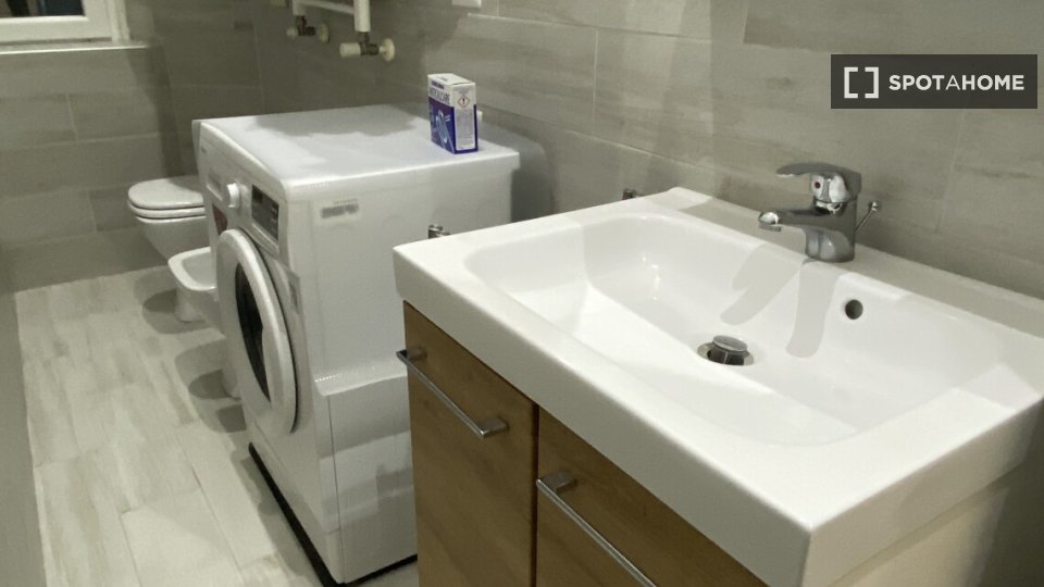 Apartment Milan, 1 bed, 40m² — photo 22