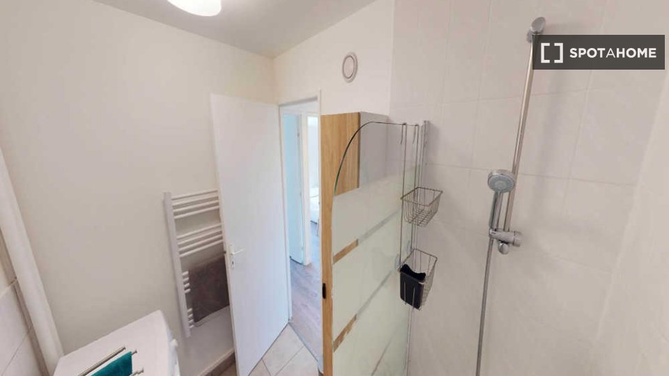Double room Paris, 4 beds, 90m² — photo 5