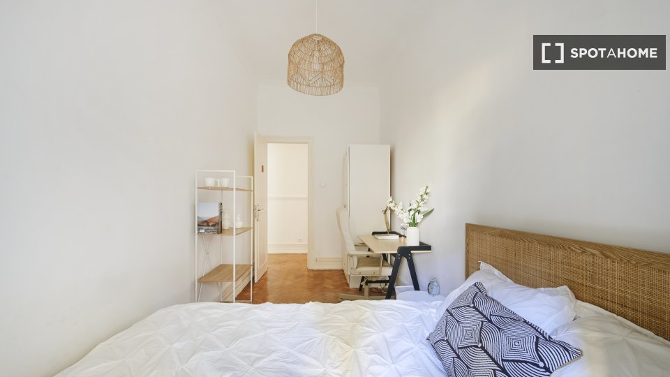 Double room Lisbon, 10 beds — photo 67