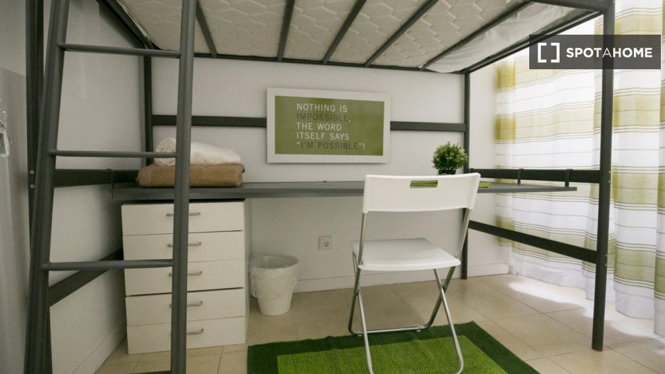 Double room Lisbon, 20 beds — photo 20