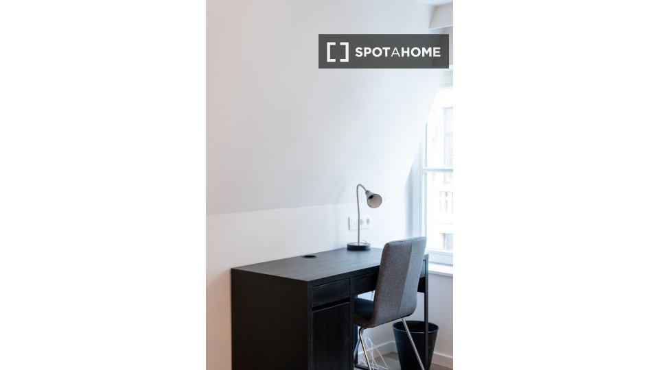 Double room Brussels, 6 beds — photo 8