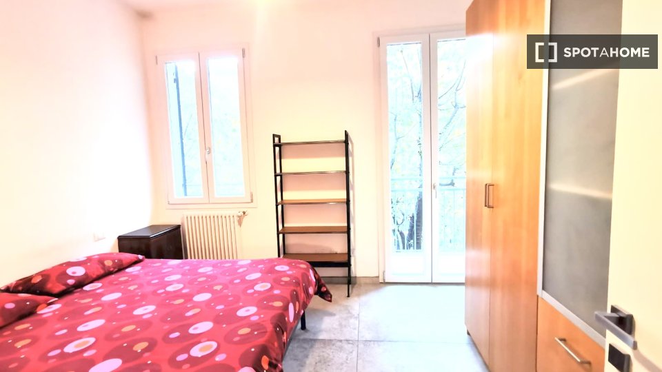 Double room Bologna, 3 beds, 94m² — photo 62