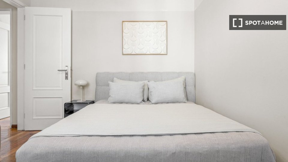 Double room Lisbon, 8 beds — photo 11