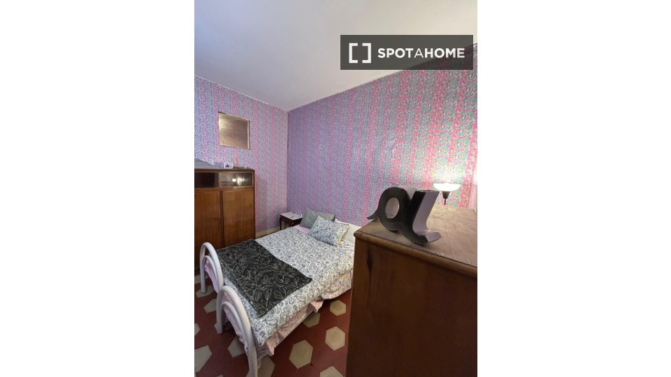 Double room Naples, 2 beds — photo 15